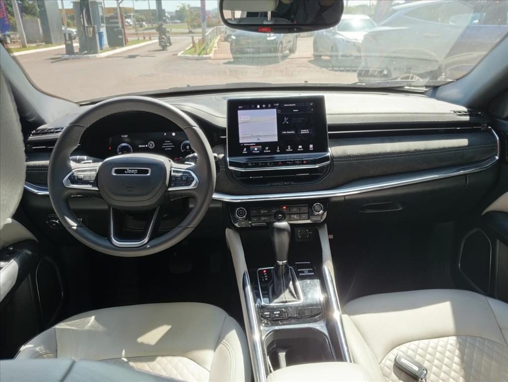 COMMANDER 1.3 T270 TURBO FLEX LIMITED AT66