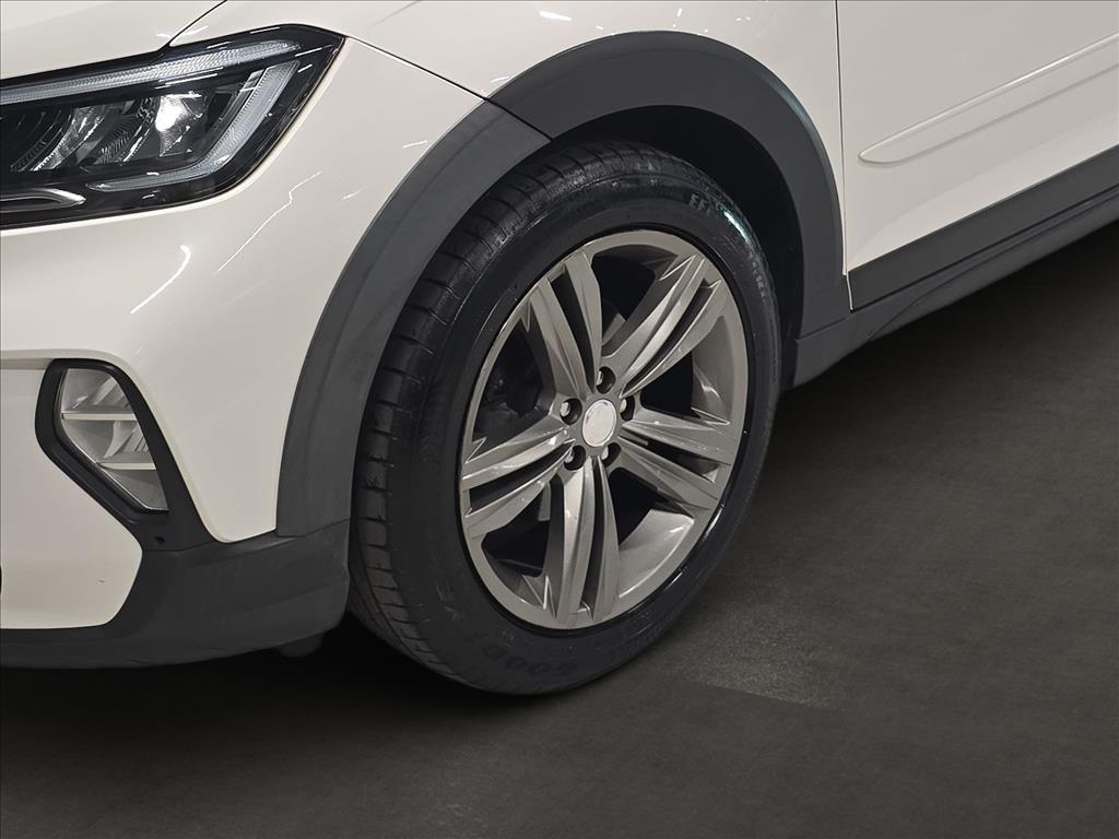 NIVUS 1.0 200 TSI TOTAL FLEX COMFORTLINE AUTOMÁTICO5