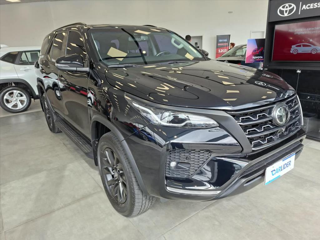 HILUX SW4 2.8 D-4D TURBO DIESEL SRX 4X4 AUTOMÁTICO2