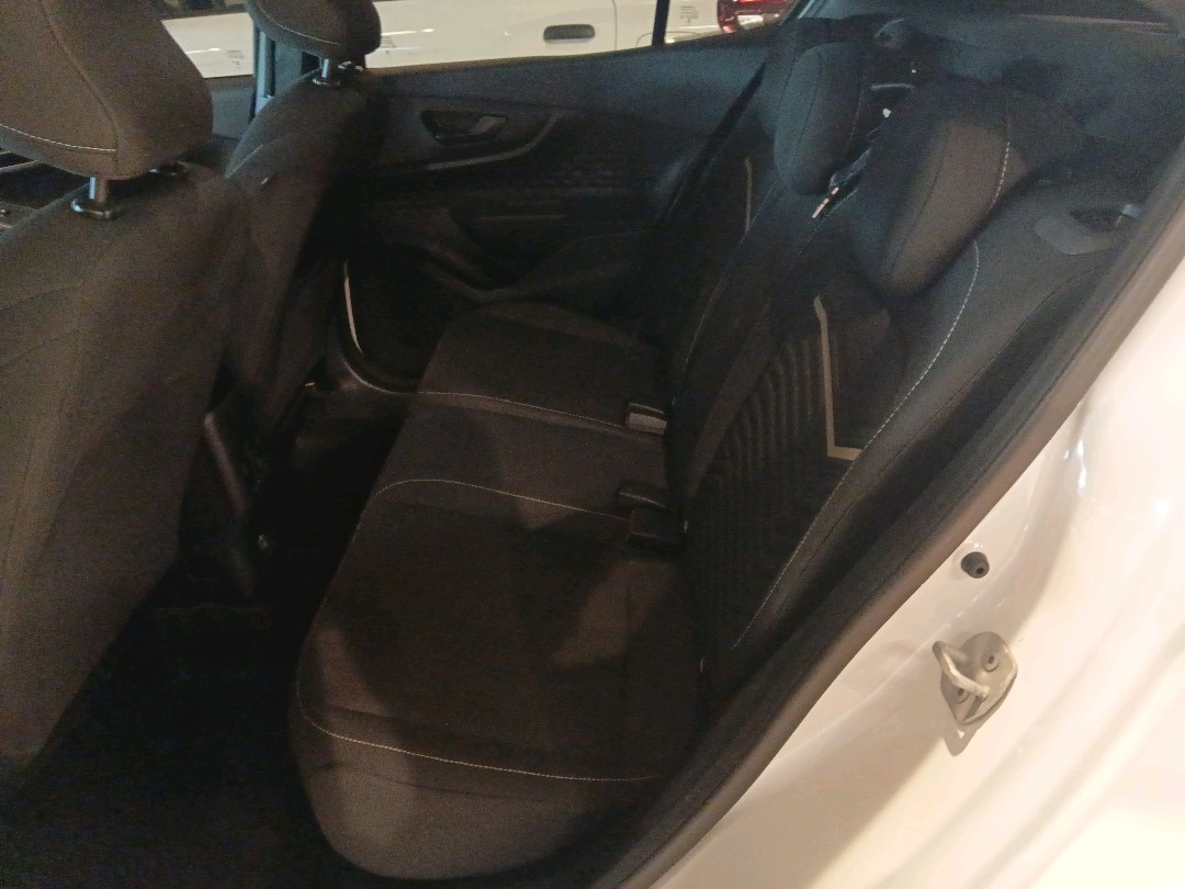 Fiat-FASTBACK-1.0 TURBO 200 FLEX CVT