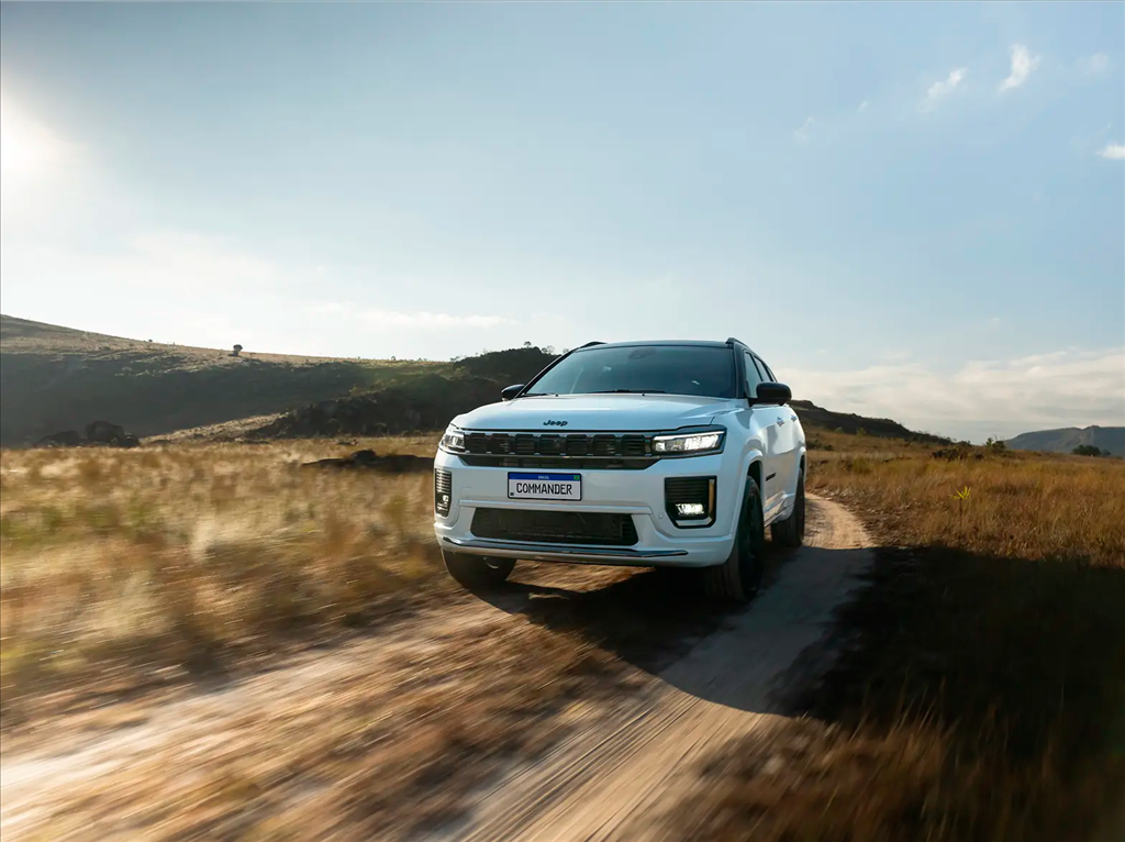 COMMANDER 1.3 T270 TURBO FLEX OVERLAND AT61