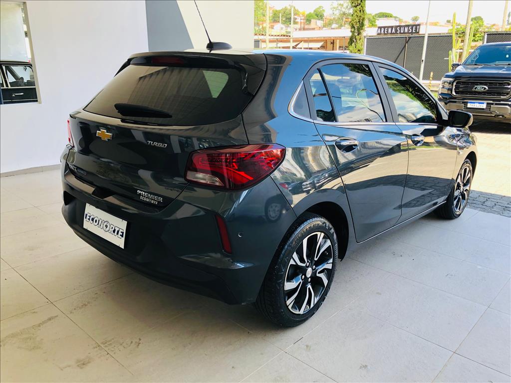 ONIX 1.0 TURBO FLEX PREMIER AUTOMÁTICO3