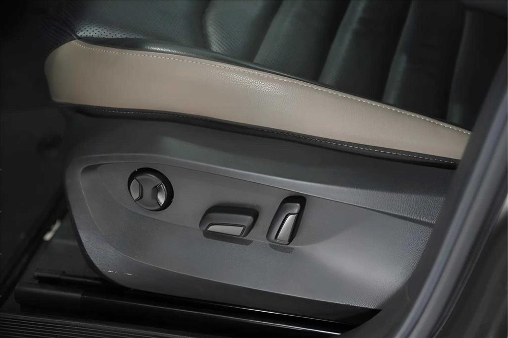 TAOS 1.4 250 TSI TOTAL FLEX HIGHLINE AUTOMÁTICO10