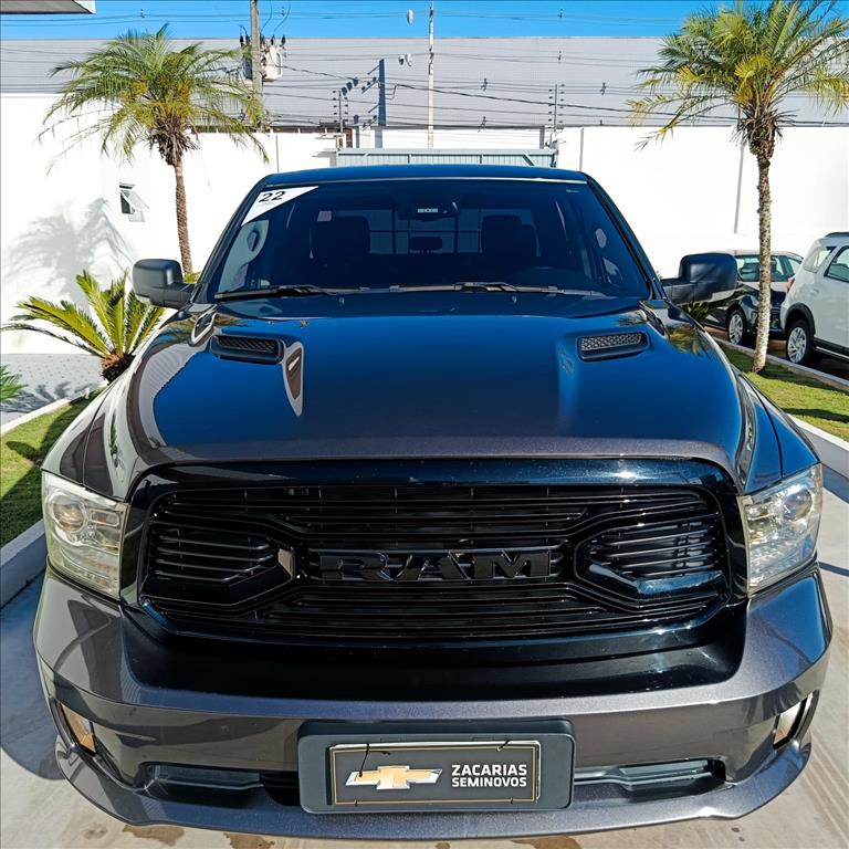 CLASSIC 5.7 V8 GASOLINA LARAMIE CD 4X4 AUTOMÁTICO