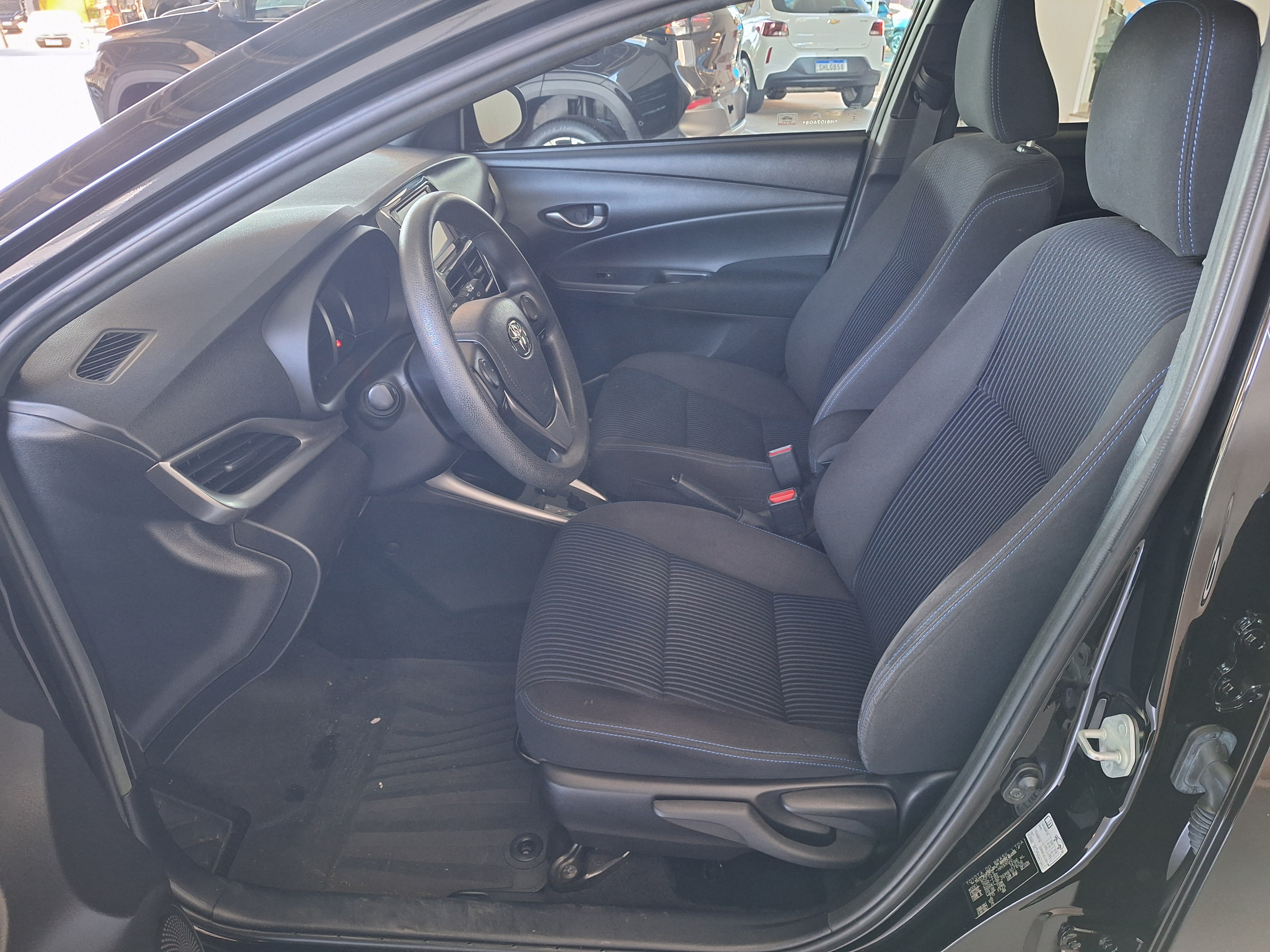 Toyota-YARIS-1.5 16V FLEX XL PLUS CONNECT MULTIDRIVE