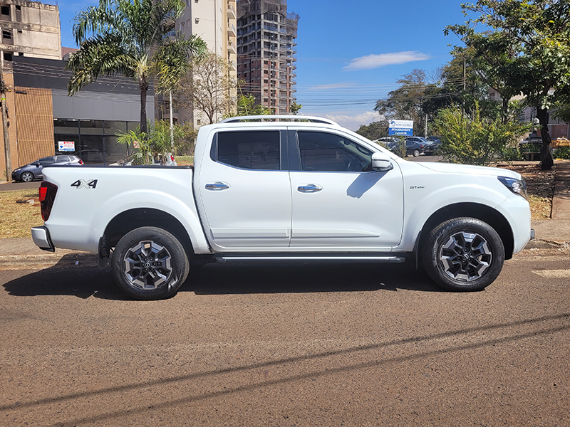 FRONTIER 2.3 16V TURBO DIESEL PLATINUM CD 4X4 AUTOMÁTICO