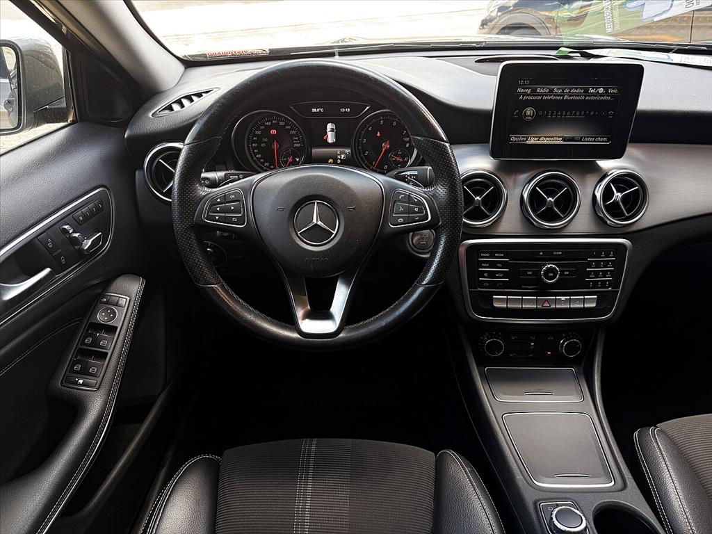 Mercedes-Benz Gla 200 - 1.6 CGI FLEX ADVANCE 7G-DCT