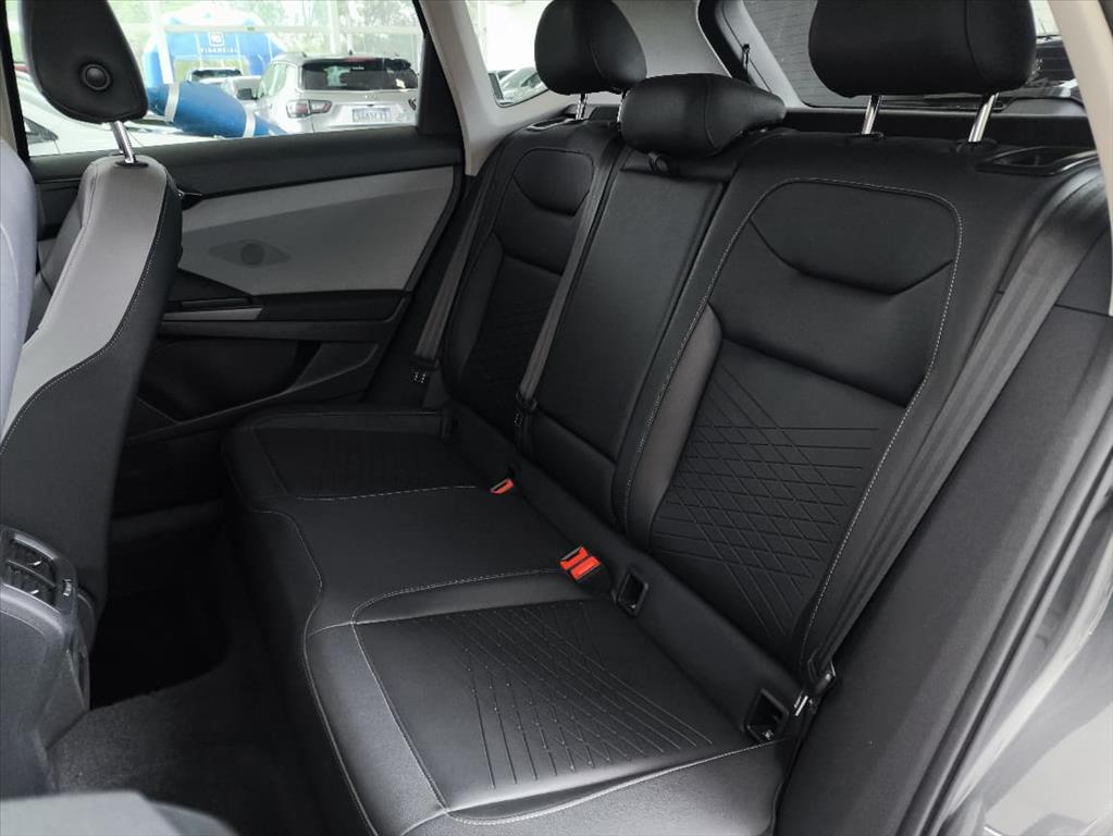 TAOS 1.4 250 TSI TOTAL FLEX COMFORTLINE AUTOMÁTICO12