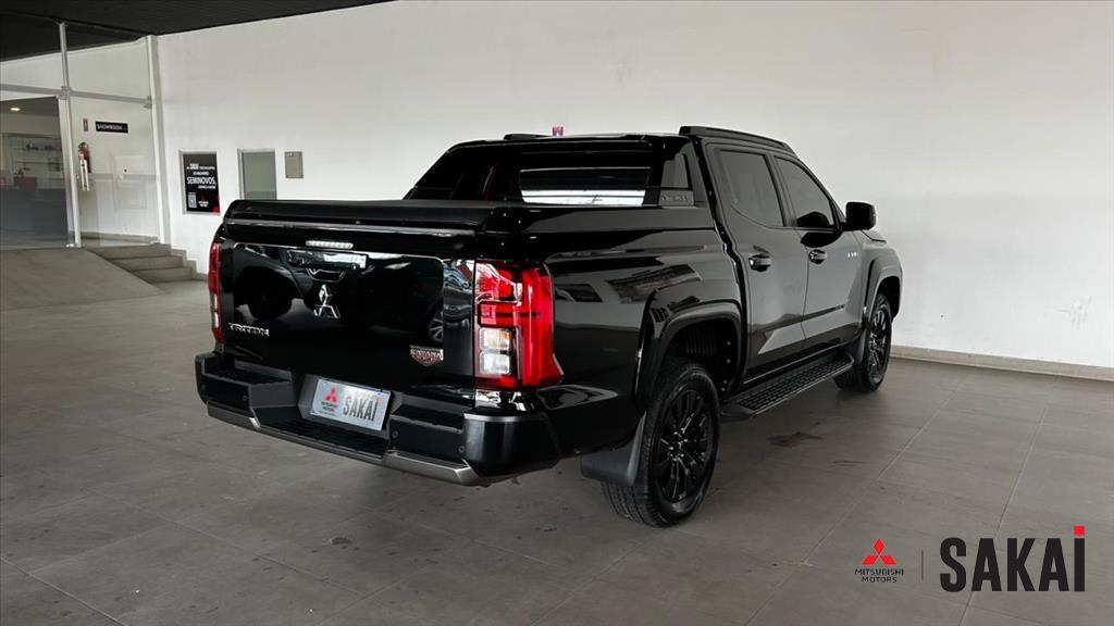 Mitsubishi-TRITON-2.4 BITURBO DIESEL CD KATANA 4X4 AUTOMÁTICO