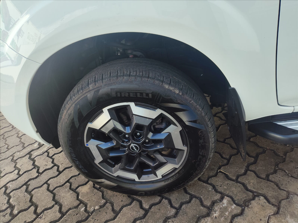 FRONTIER 2.3 16V TURBO DIESEL PLATINUM CD 4X4 AUTOMÁTICO18