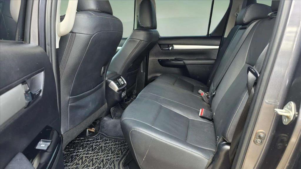 HILUX 2.8 D-4D TURBO DIESEL CD SRV 4X4 AUTOMÁTICO11