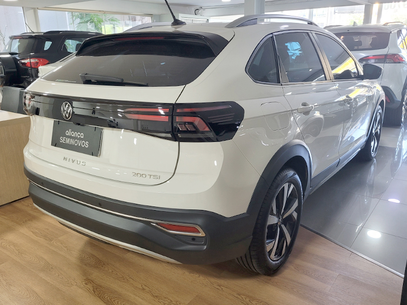 NIVUS 1.0 200 TSI TOTAL FLEX HIGHLINE AUTOMÁTICO3