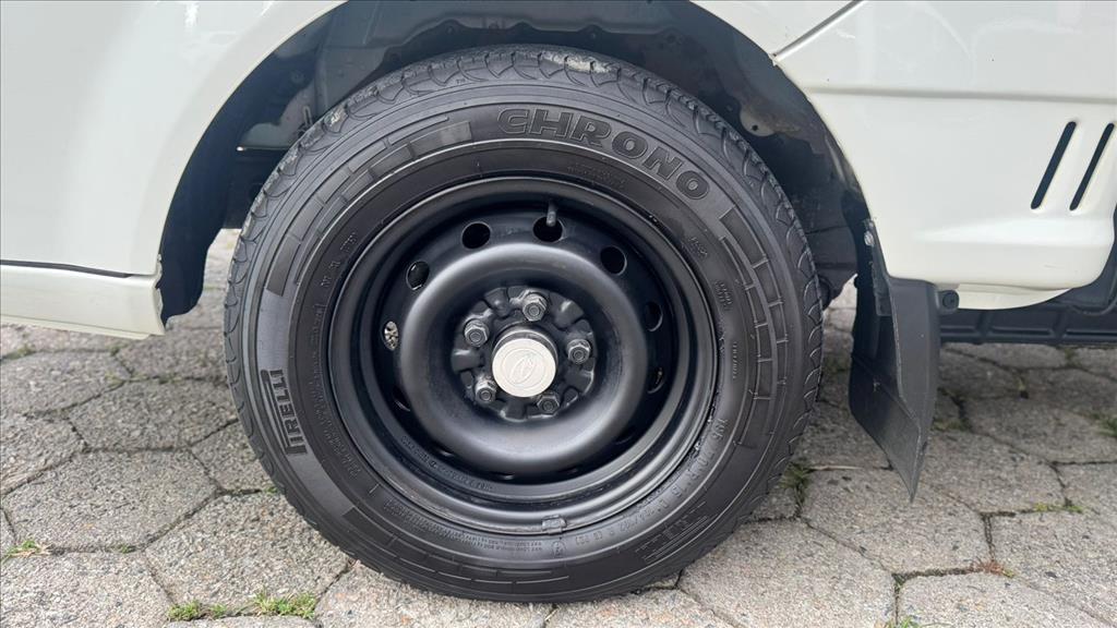 HR 2.5 LONGO SEM CAÇAMBA 4X2 16V 130CV TURBO INTERCOOLER DIESEL 2P MANUAL2