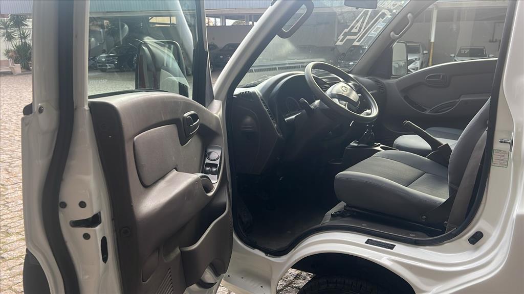 HR 2.5 LONGO COM CAÇAMBA 4X2 16V 130CV TURBO INTERCOOLER DIESEL 2P MANUAL