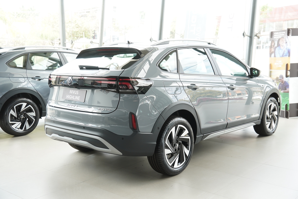 NIVUS 1.0 200 TSI TOTAL FLEX HIGHLINE AUTOMÁTICO4
