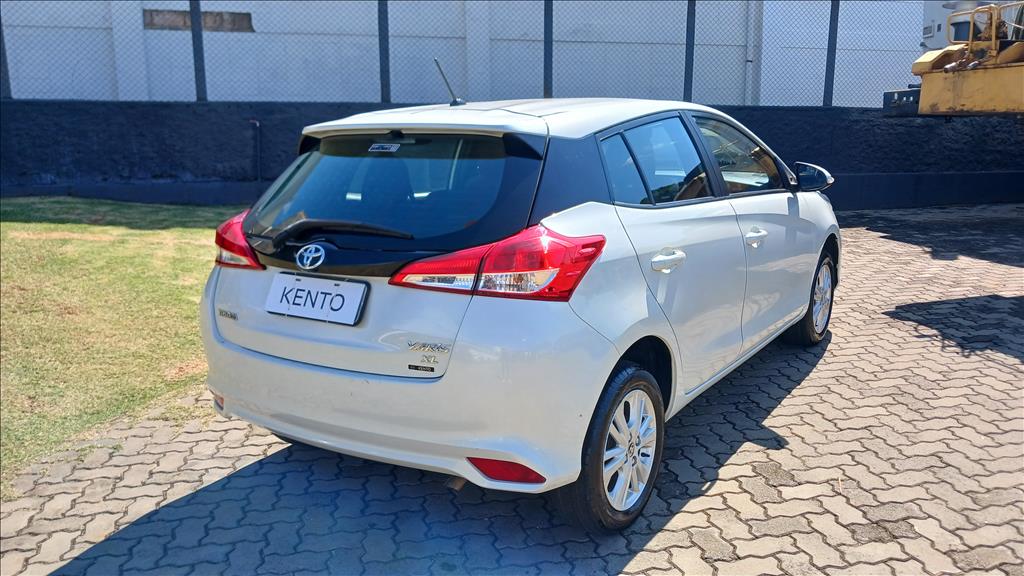 YARIS 1.3 16V FLEX XL MULTIDRIVE1