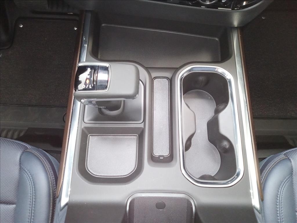 SILVERADO 5.3 V8 GASOLINA 1500 HIGH COUNTRY 4X4 AUTOMÁTICO9