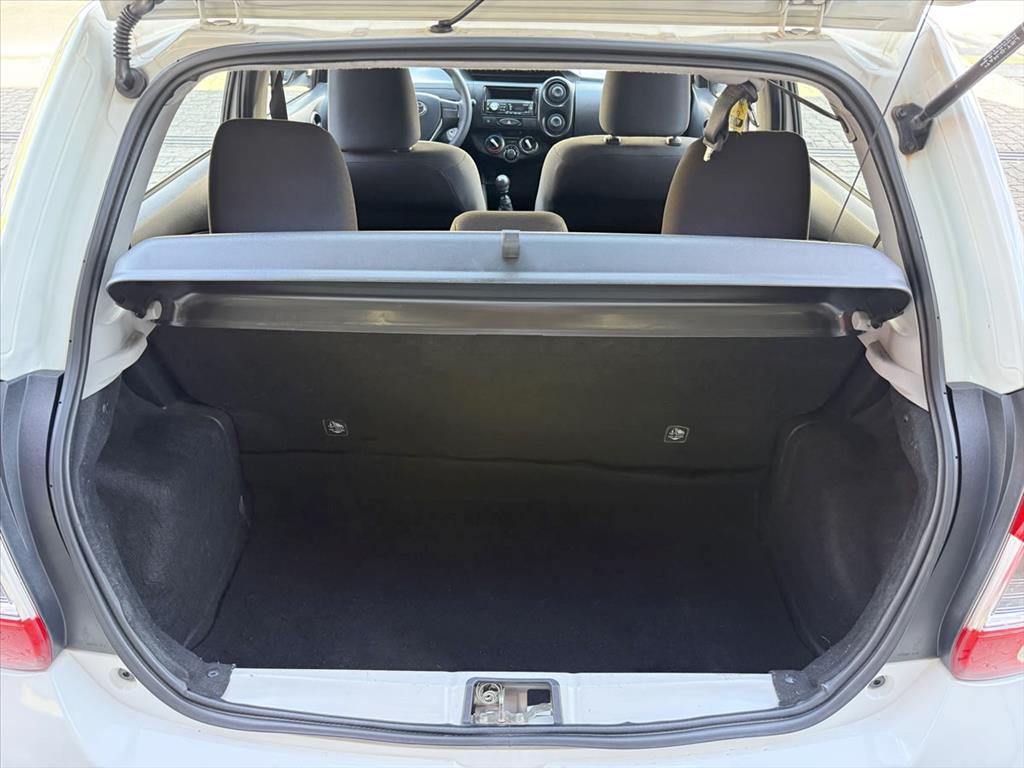 Toyota Etios - 1.3 X 16V FLEX 4P MANUAL