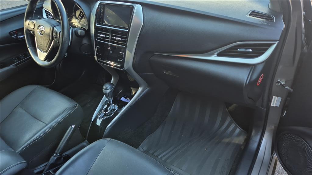 YARIS 1.5 16V FLEX SEDAN XLS MULTIDRIVE6