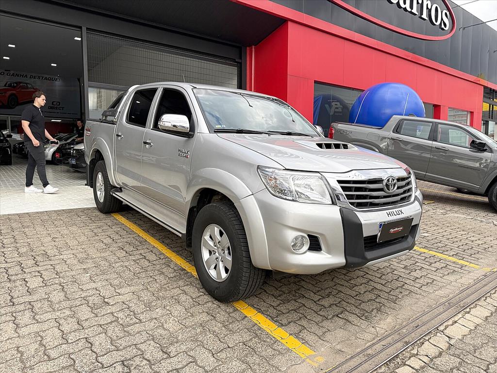 Toyota Hilux - 3.0 SRV 4X4 CD 16V TURBO INTERCOOLER DIESEL 4P AUTOMÁTICO