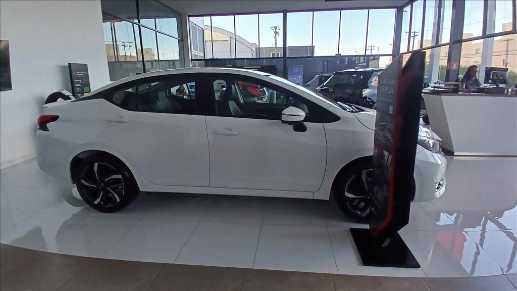 VERSA 1.6 16V FLEX EXCLUSIVE XTRONIC7