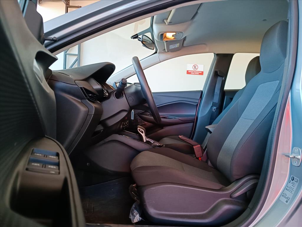 ONIX 1.0 TURBO FLEX AUTOMÁTICO4