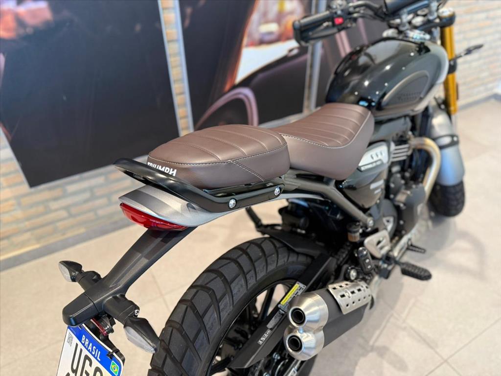TRIUMPH-SCRAMBLER-400 X