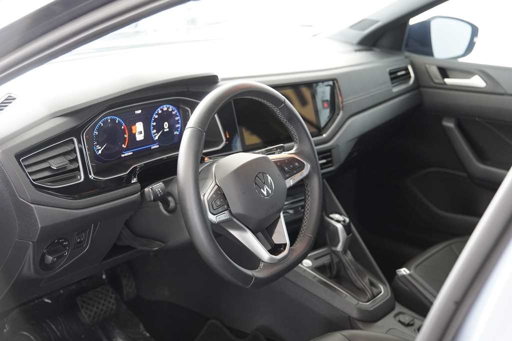 VIRTUS 1.4 250 TSI EXCLUSIVE AUTOMÁTICO10