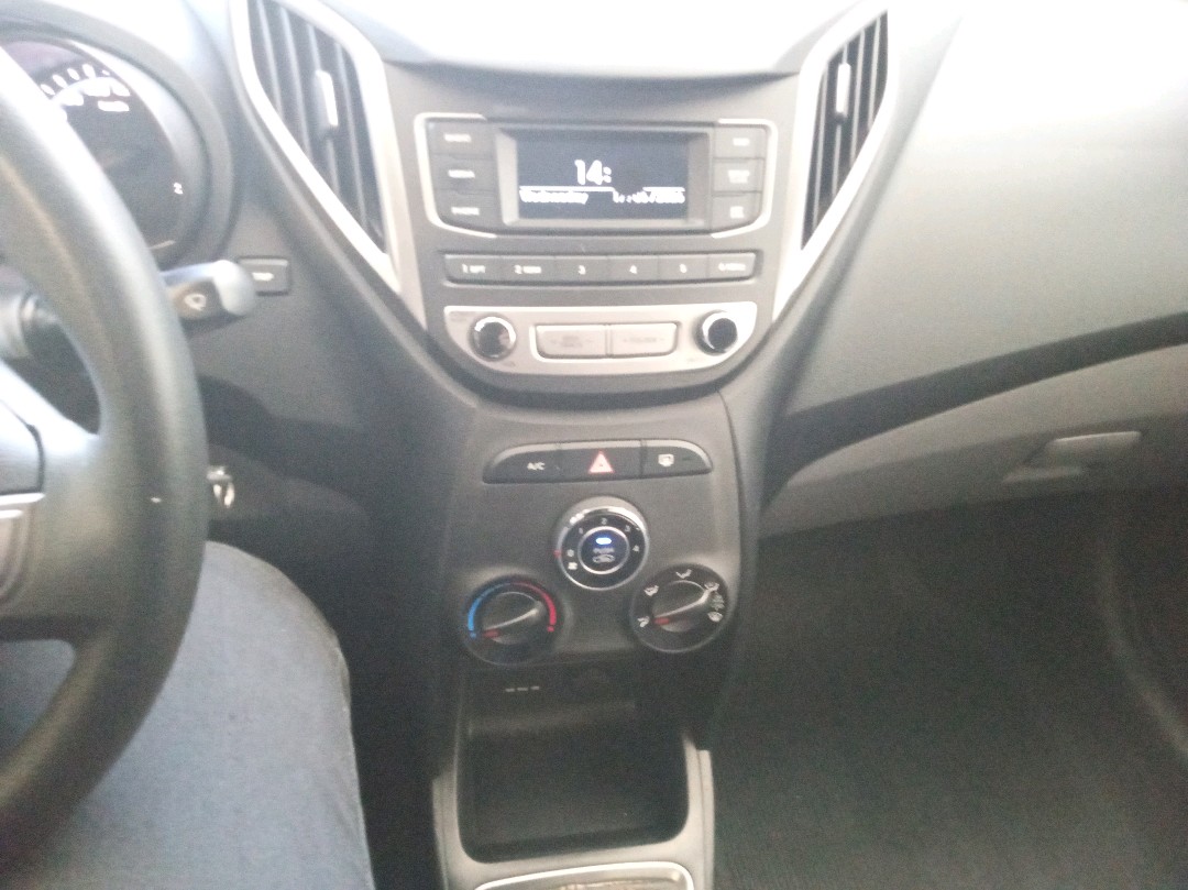 HB20S 1.0 COMFORT PLUS 12V FLEX 4P MANUAL10