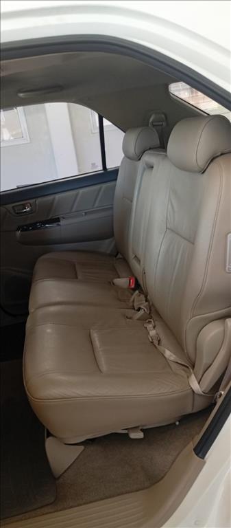 HILUX SW4 3.0 SRV 4X4 7 LUGARES 16V TURBO INTERCOOLER DIESEL 4P AUTOMÁTICO9