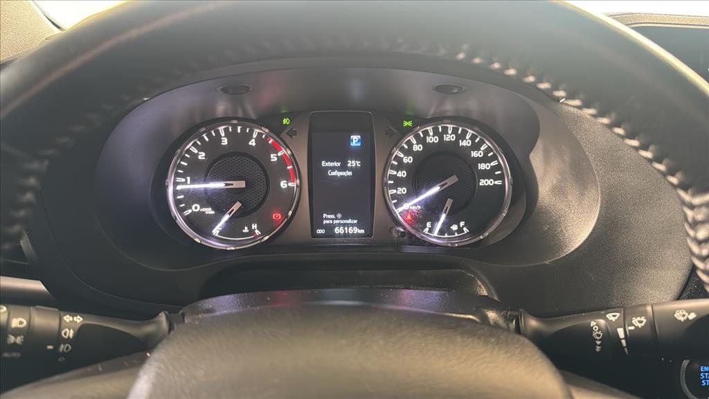 HILUX 2.8 D-4D TURBO DIESEL CD SRX 4X4 AUTOMÁTICO6