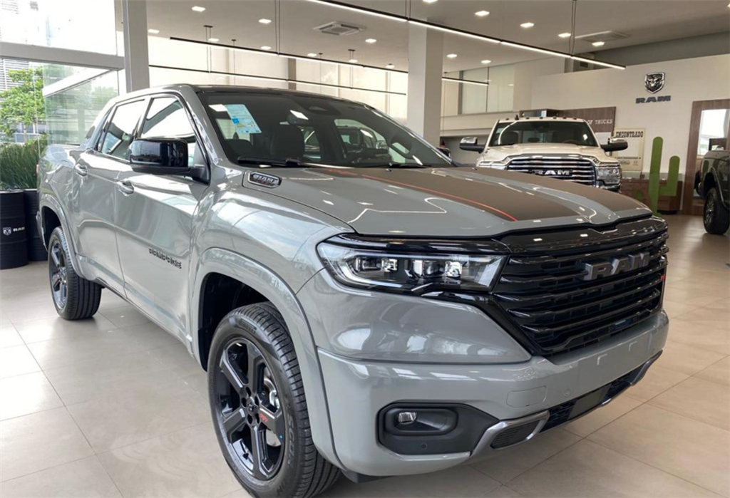 RAMPAGE 2.0 HURRICANE 4 TURBO GASOLINA R/T 4X4 AUTOMÁTICO2