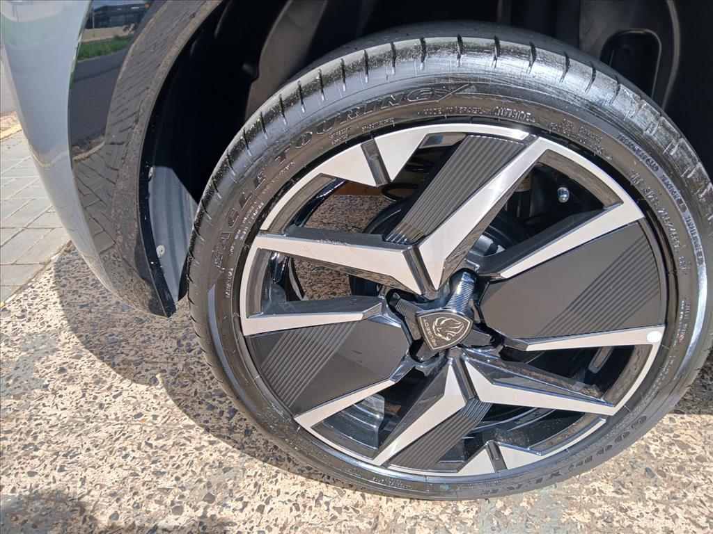 208 1.0 TURBO 200 HYBRID GT CVT11