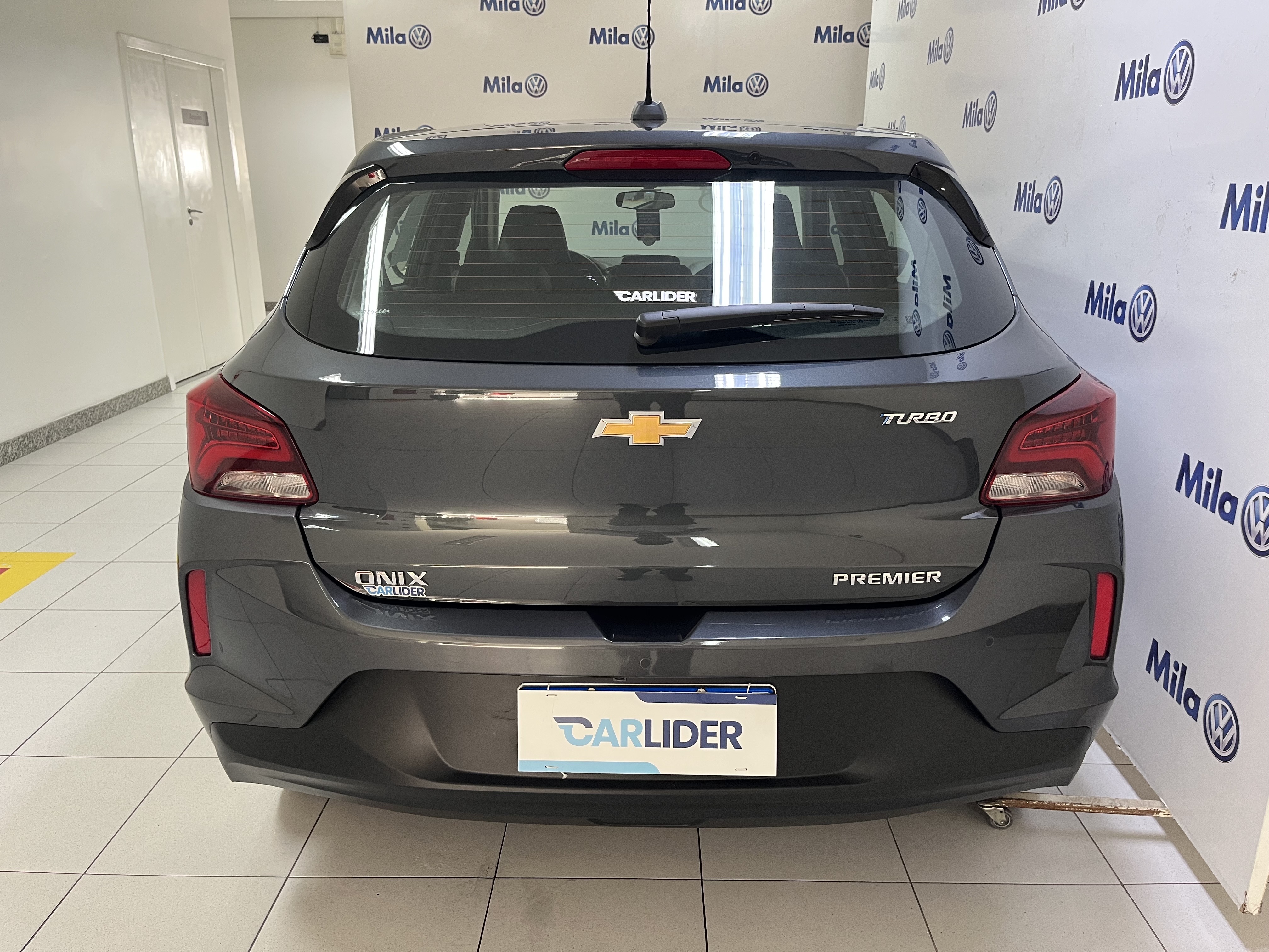 ONIX 1.0 TURBO FLEX PREMIER AUTOMÁTICO3