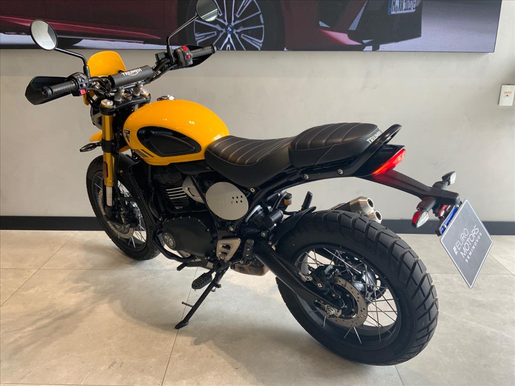 TRIUMPH-SCRAMBLER-400 XC