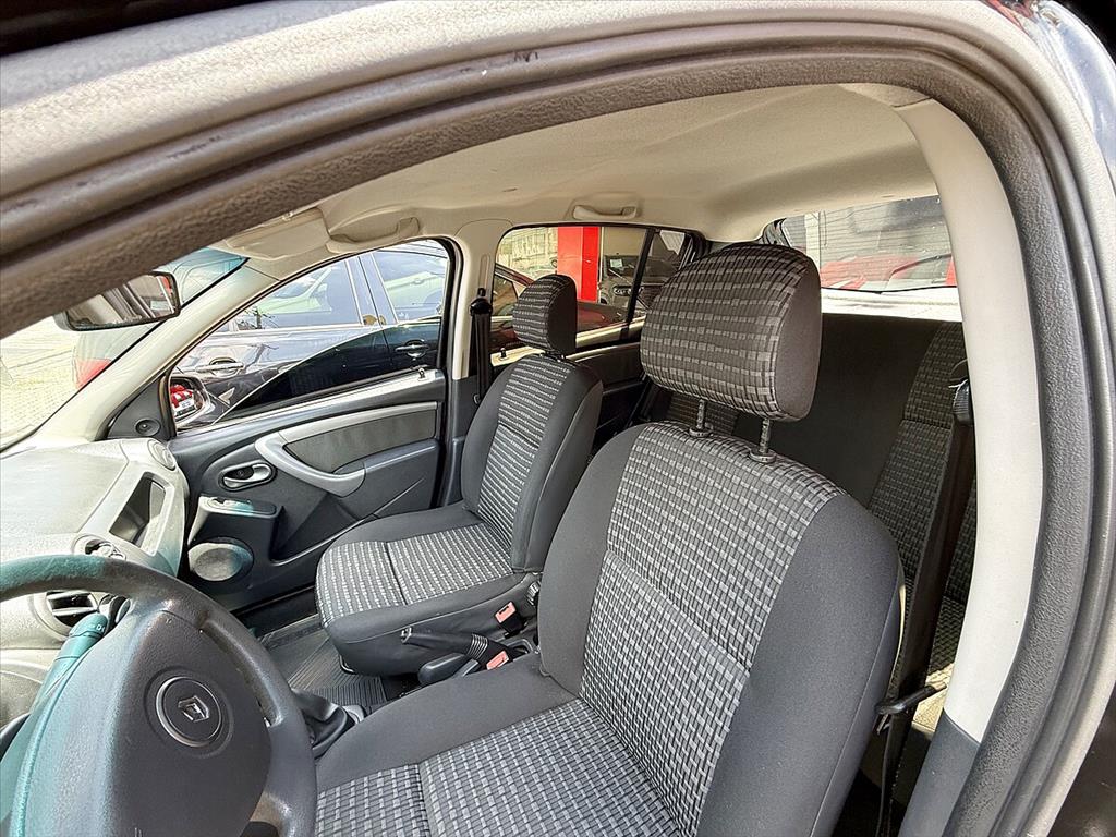 Renault Sandero - 1.0 EXPRESSION 16V FLEX 4P MANUAL