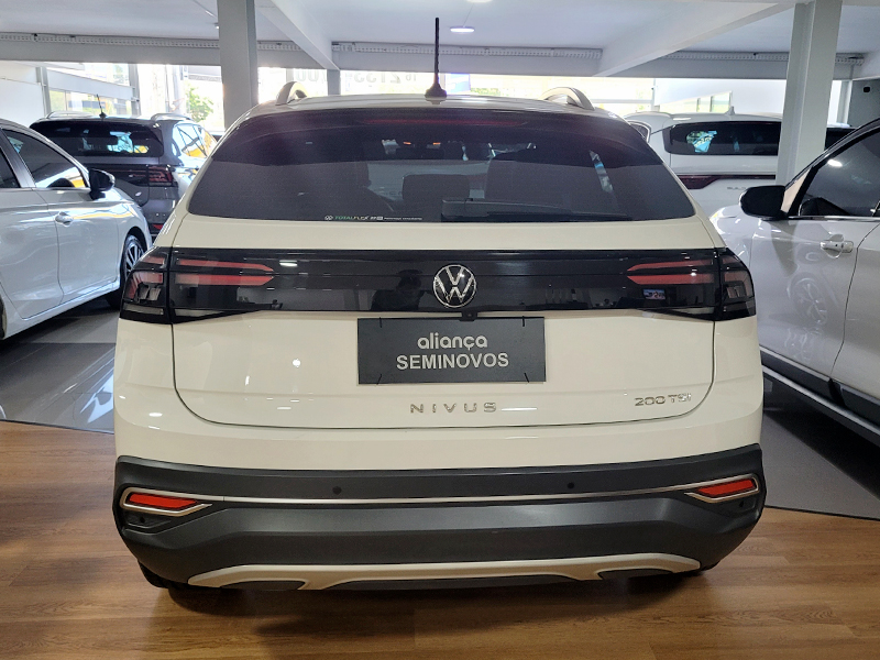 NIVUS 1.0 200 TSI TOTAL FLEX HIGHLINE AUTOMÁTICO4