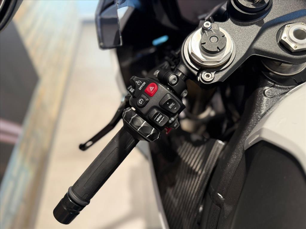 BMW Motorrad-S-1000 RR M