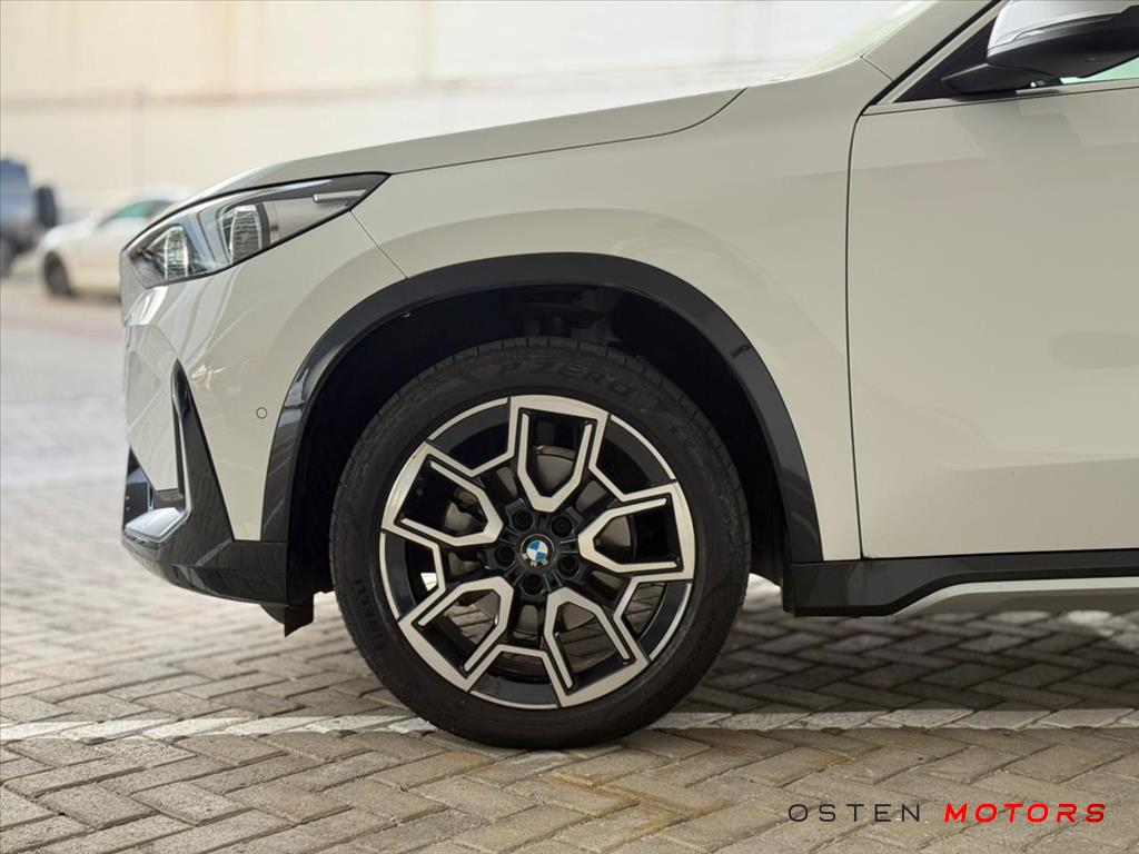 BMW-X1-2.0 16V TURBO GASOLINA SDRIVE20I X-LINE STEPTRONIC