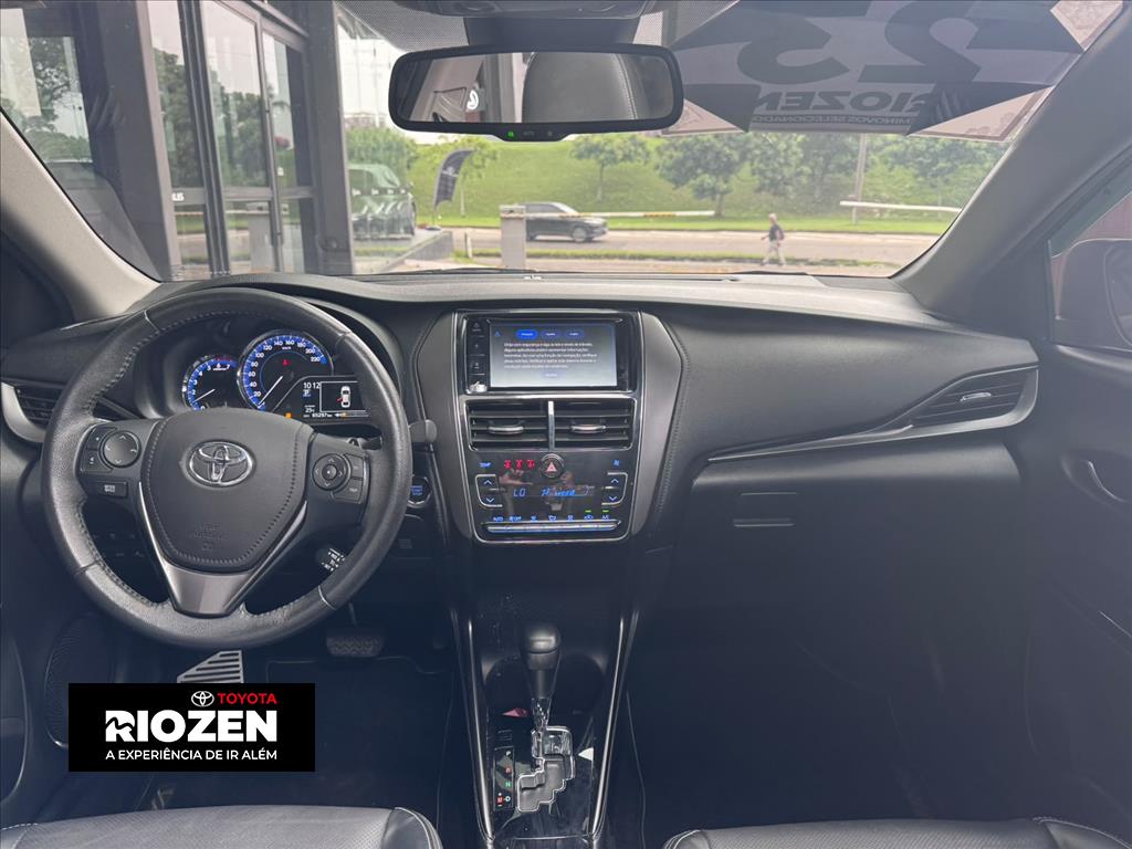 YARIS 1.5 16V FLEX SEDAN XLS CONNECT MULTIDRIVE6
