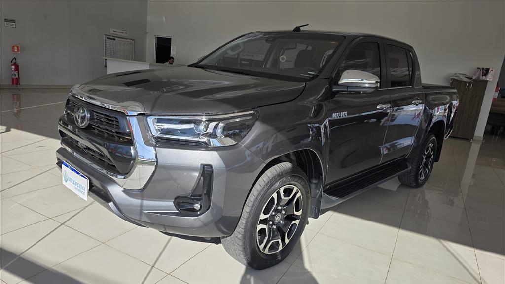 HILUX 2.8 D-4D TURBO DIESEL CD SRX 4X4 AUTOMÁTICO