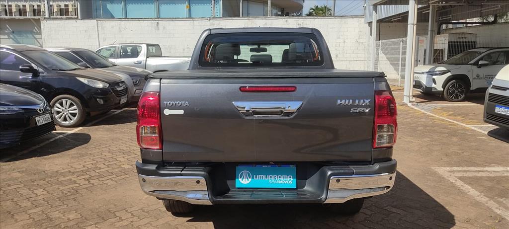 HILUX 2.8 D-4D TURBO DIESEL CD SRV 4X4 AUTOMÁTICO4