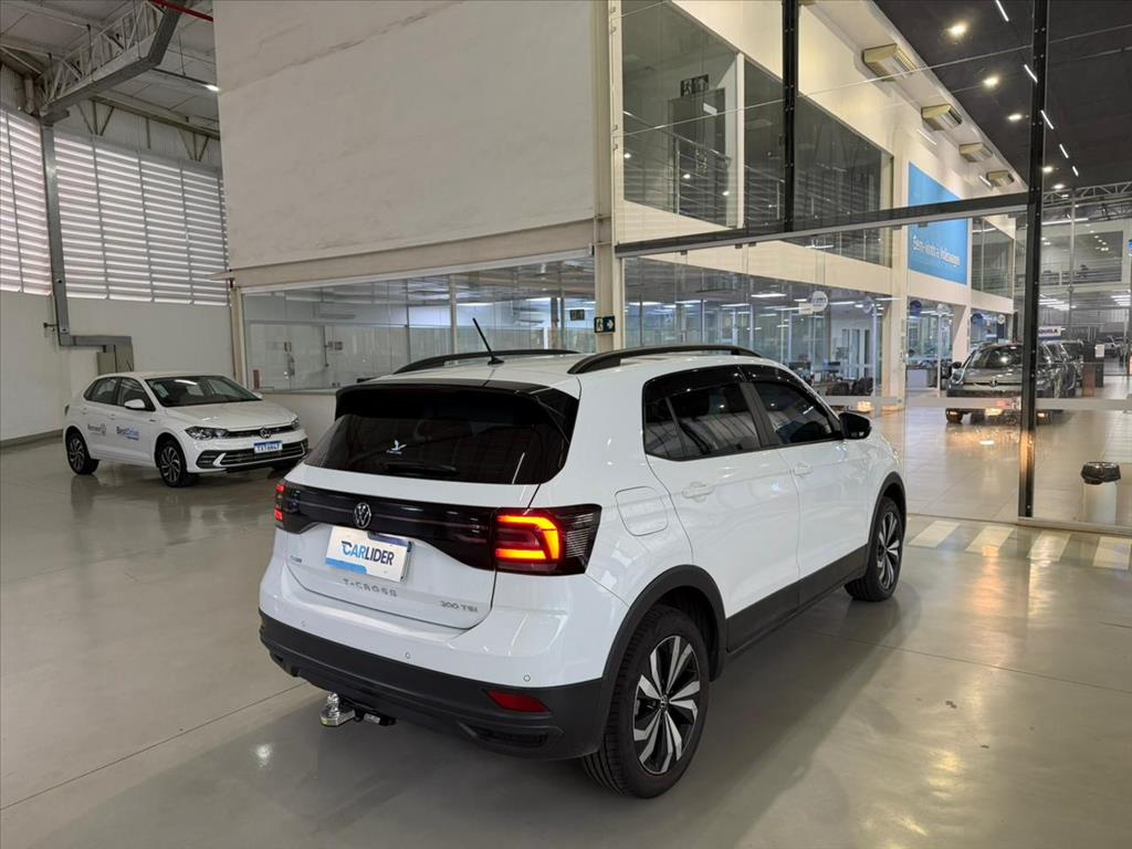 T-CROSS 1.0 200 TSI TOTAL FLEX AUTOMÁTICO2