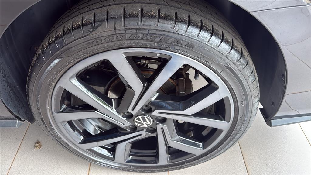 VIRTUS 1.4 250 TSI EXCLUSIVE AUTOMÁTICO12