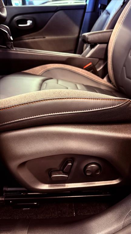 RENEGADE 1.3 T270 TURBO MHEV SAHARA AT612