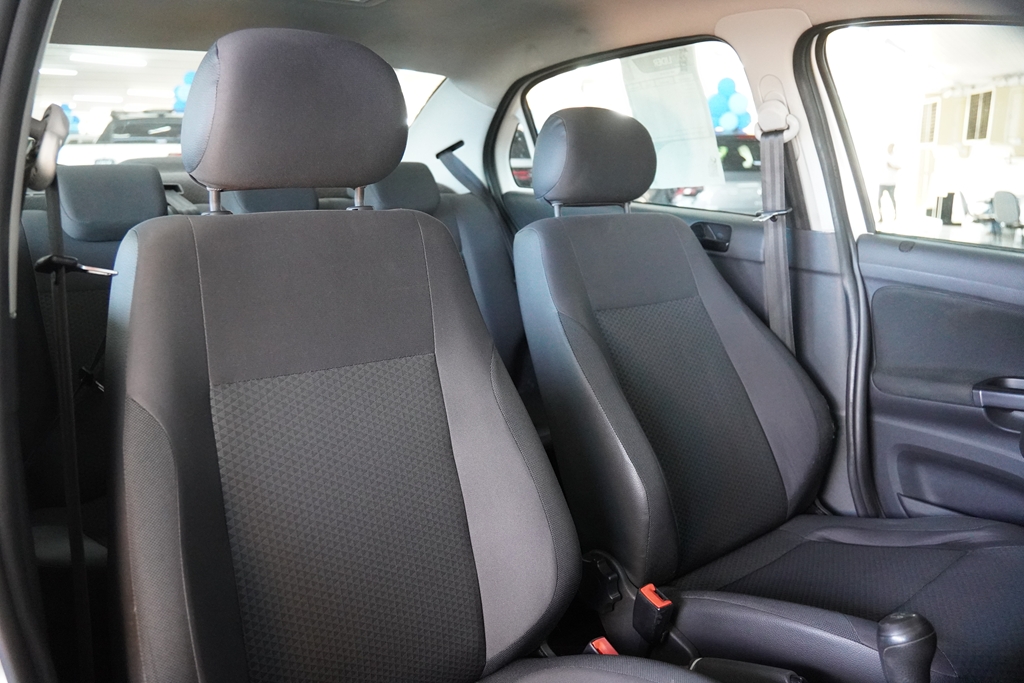 VOYAGE 1.0 12V MPI TOTALFLEX 4P MANUAL8