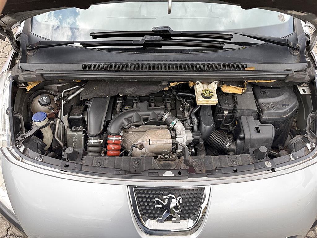 Peugeot 3008 - 1.6 ALLURE THP 16V GASOLINA 4P AUTOMÁTICO