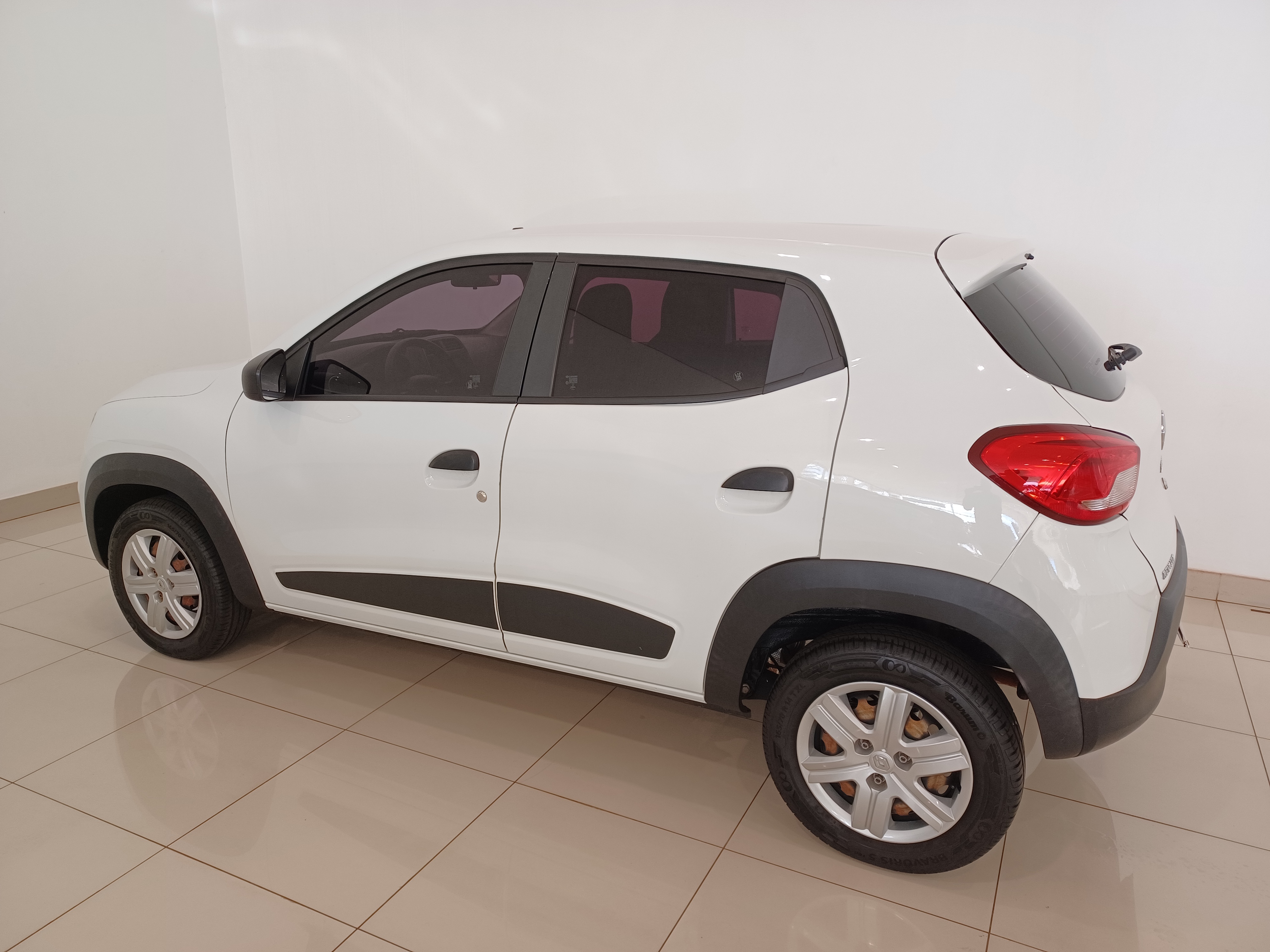 Renault-KWID-1.0 12V SCE FLEX ZEN MANUAL