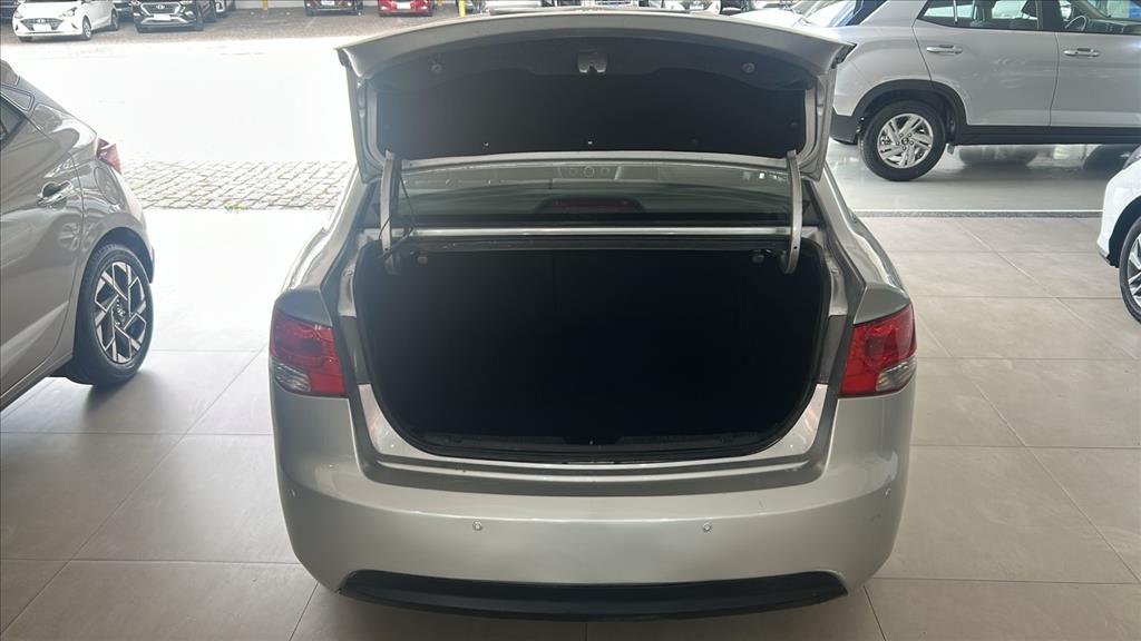 CERATO 1.6 EX3 SEDAN 16V GASOLINA 4P MANUAL5