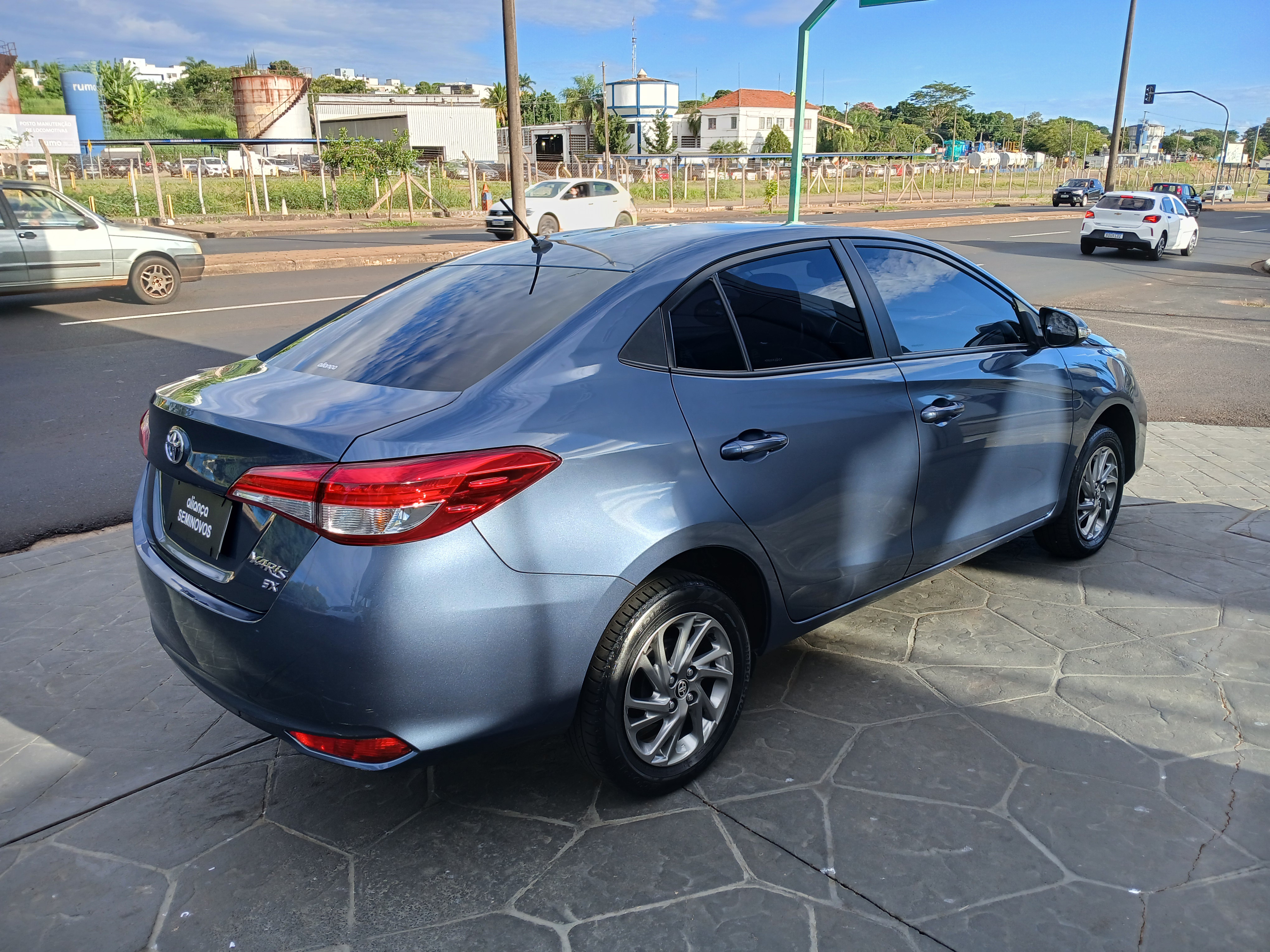 YARIS 1.5 16V FLEX SEDAN XS CONNECT MULTIDRIVE5